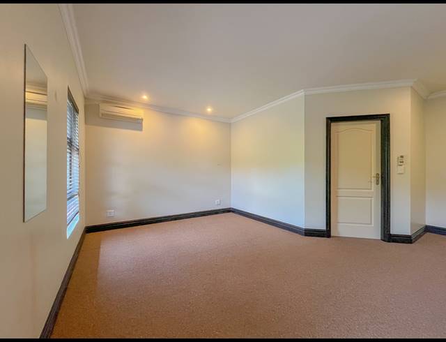4 BEDROOM TOWNHOUSE FOR SALE IN ZIMBALI ESTATE